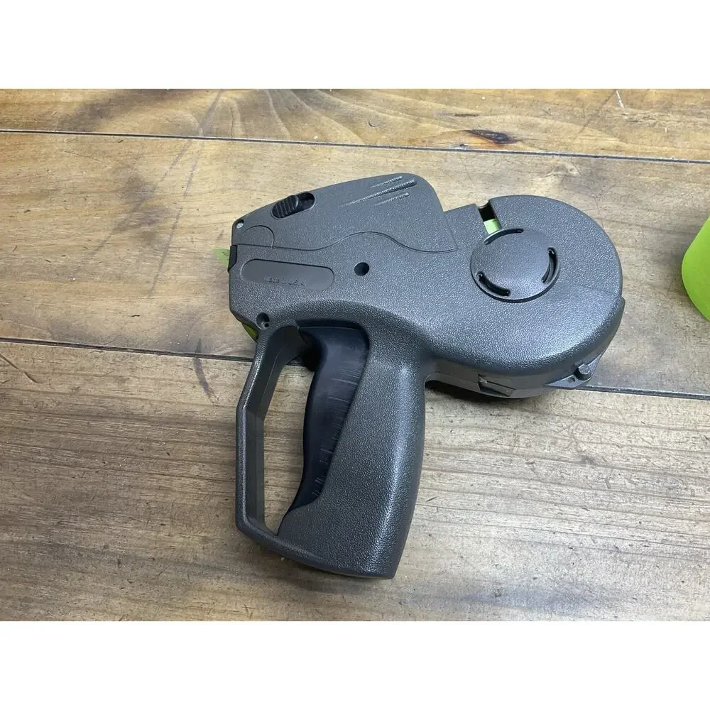 Monarch Paxar 1131 One Line Price Tag Label Gun with Labels